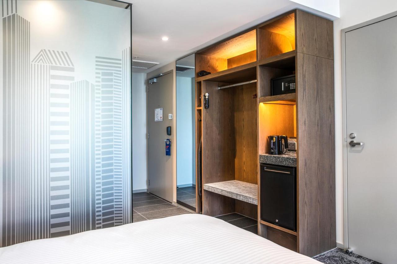 Express Little Collins By Ihg 4*